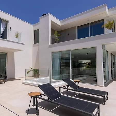 Serenity Casa Encanto 아데제