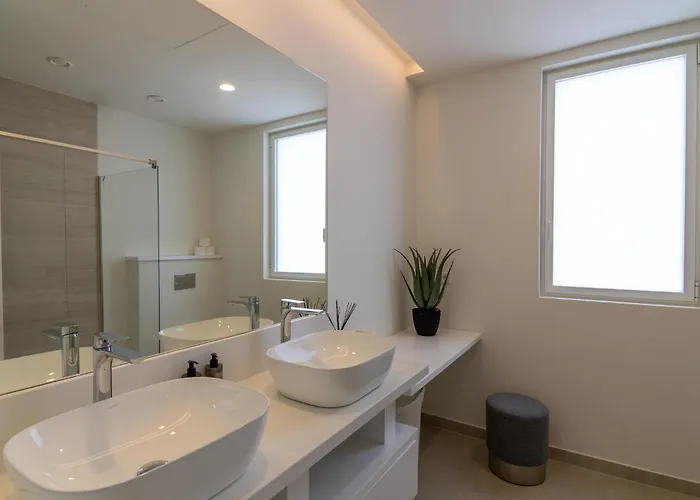 Serenity Casa Encanto 아데제